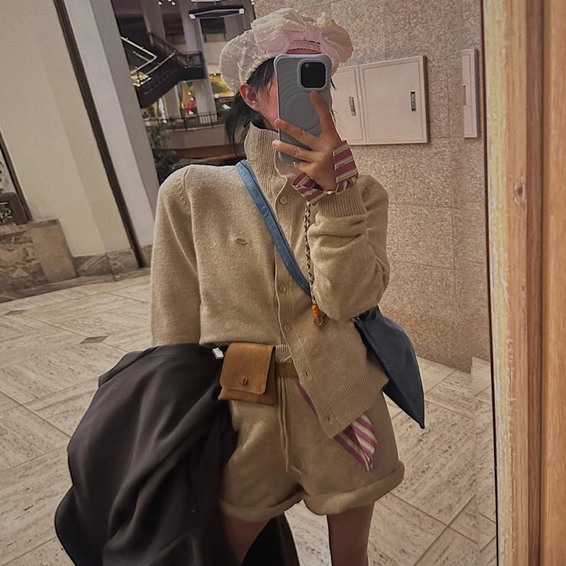 เสื้อแจ็คเก็ตสเวตเตอร์แขนยาวป้ - Winter Clothing Online บทวิจารณ์และราคา