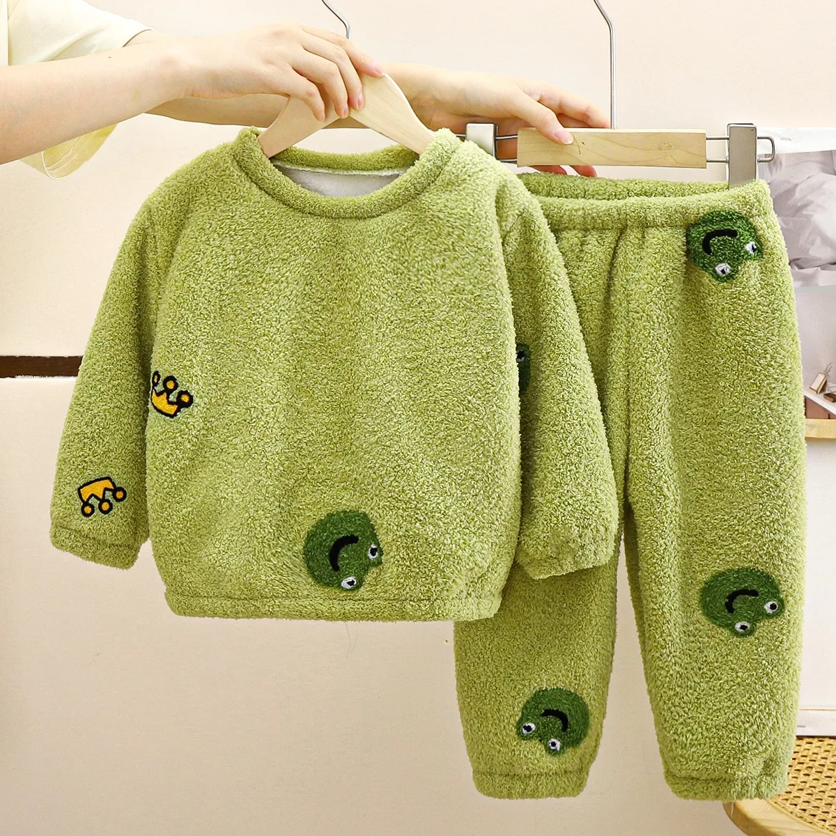 ชุดนอนเด็กแบบใหม่เด็กหญิงเด็กช - Winter Clothing For Baby Girl บทวิจารณ์และราคา